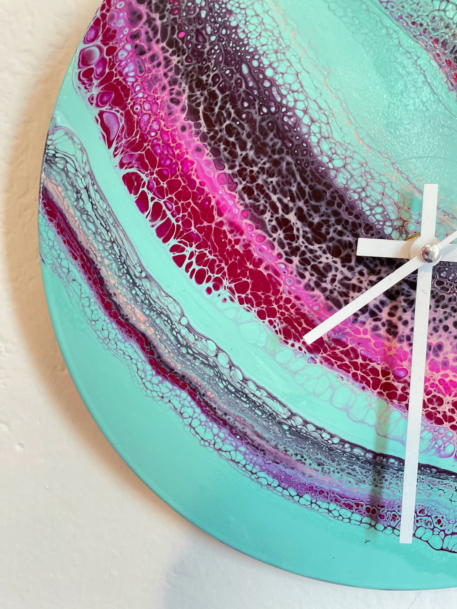 Seascape - Upcycled Vinyl Record Pour Painting Clock